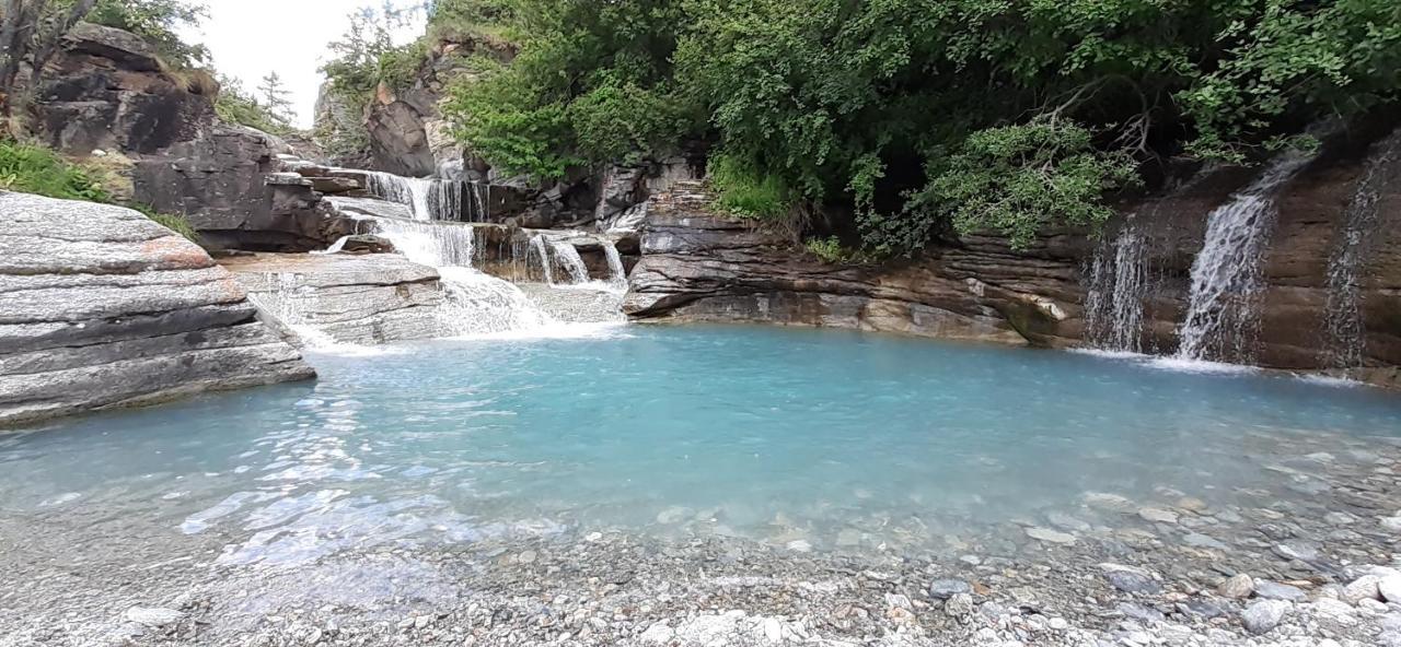 דירות Location Vacances Saint Michel De Maurienne "Le Dahu" מראה חיצוני תמונה